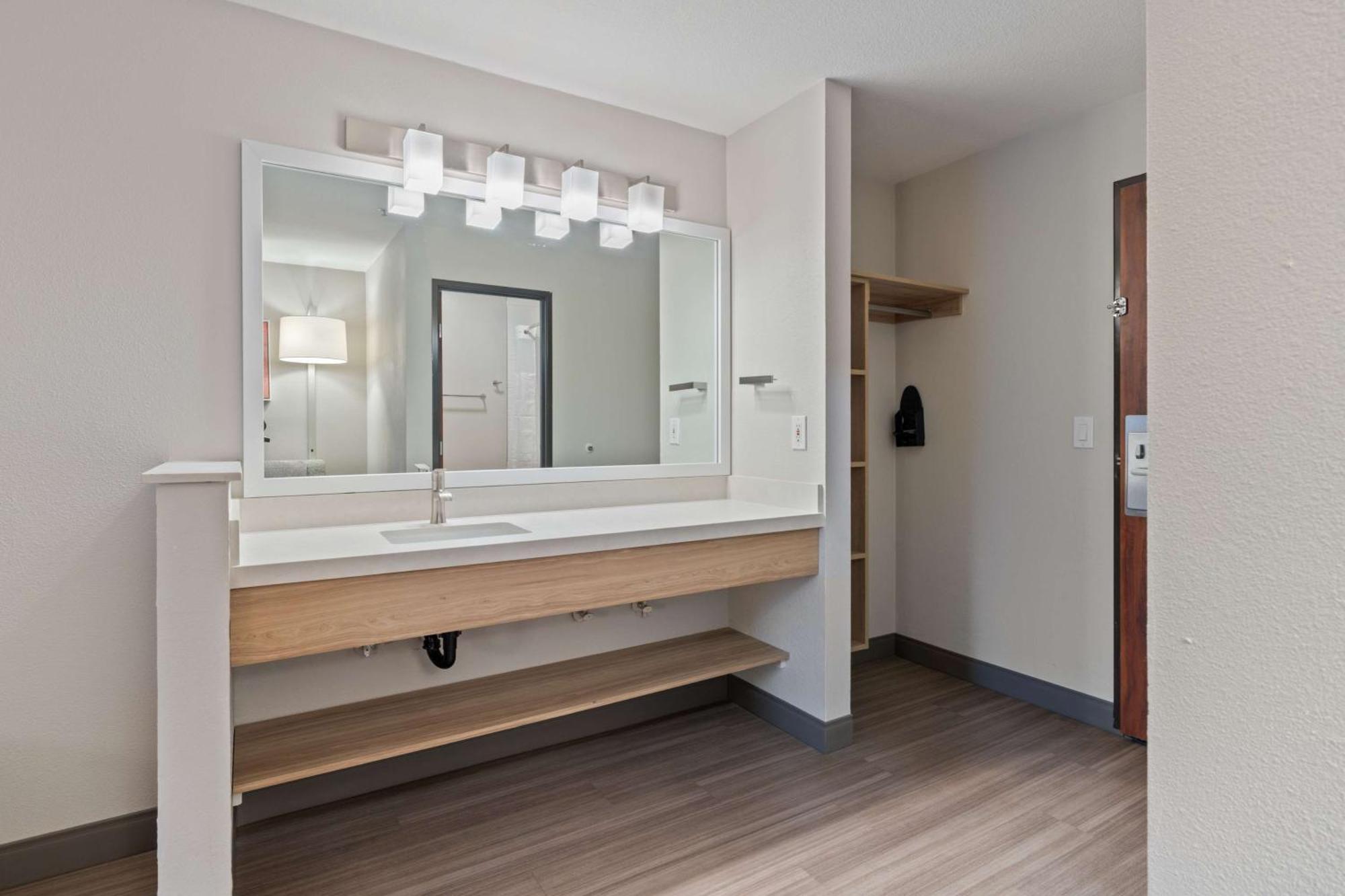 Best Western Lake Oswego Hotel & Suites Esterno foto