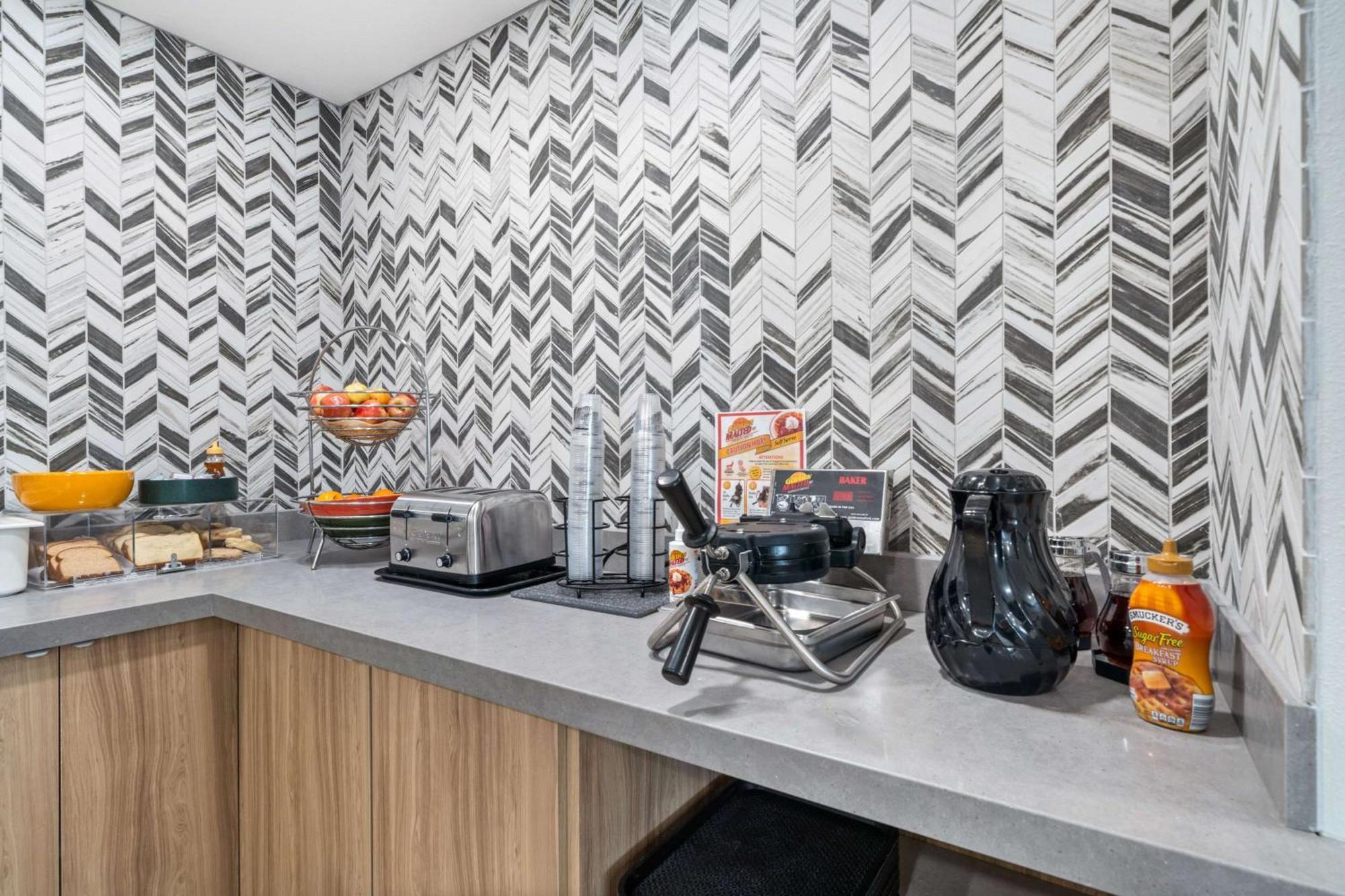 Best Western Lake Oswego Hotel & Suites Esterno foto